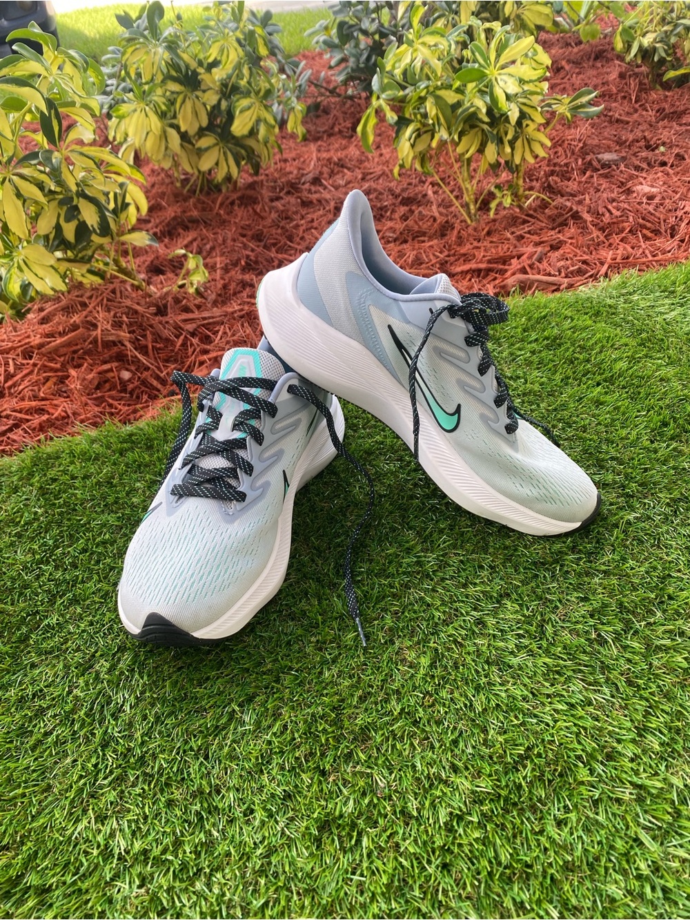 Nike Women’s Running Shoes - Light Blue with Teal Swoosh